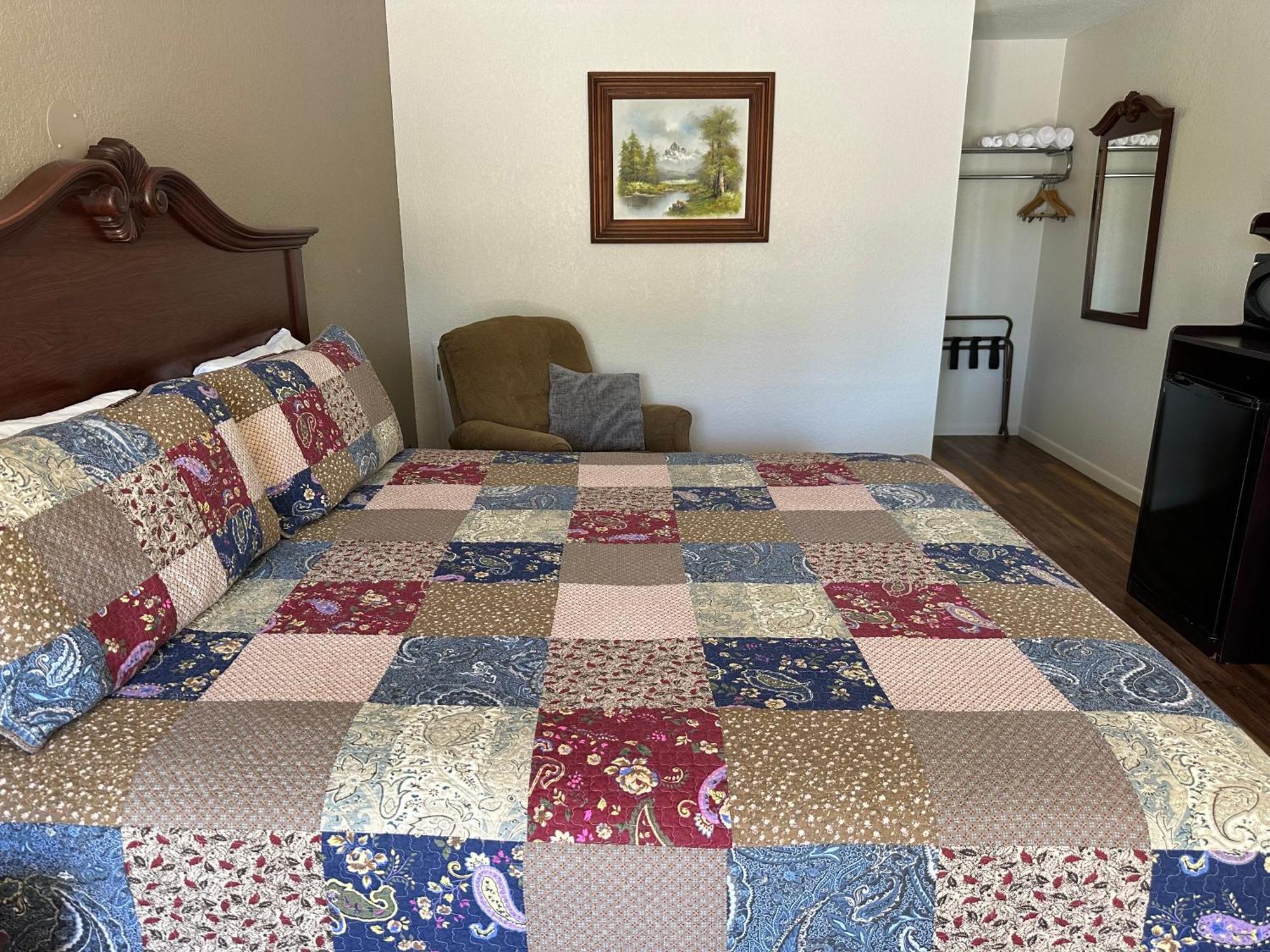 Sunset Inn And Suites 프레드릭스버그 외부 사진