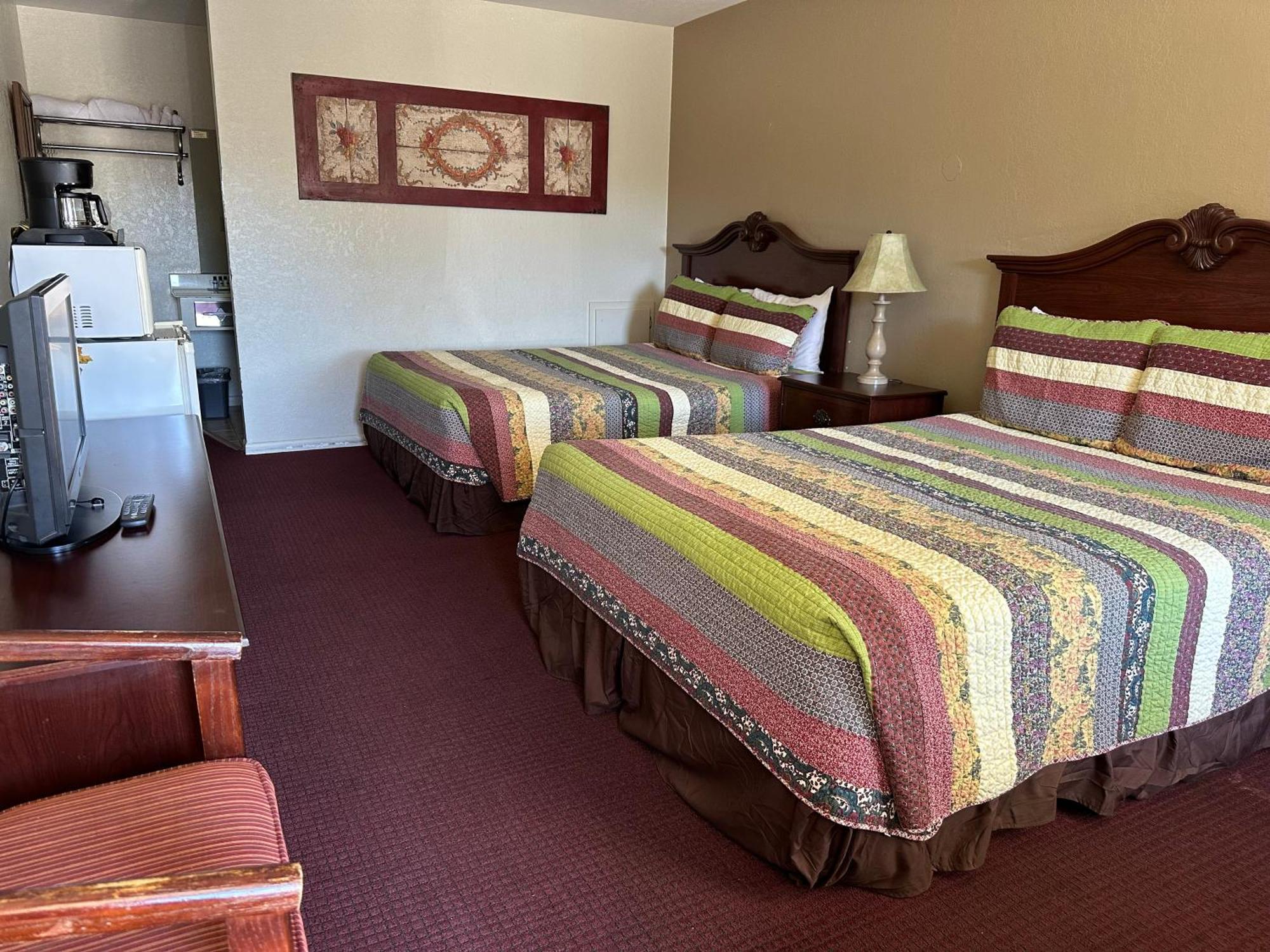 Sunset Inn And Suites 프레드릭스버그 외부 사진