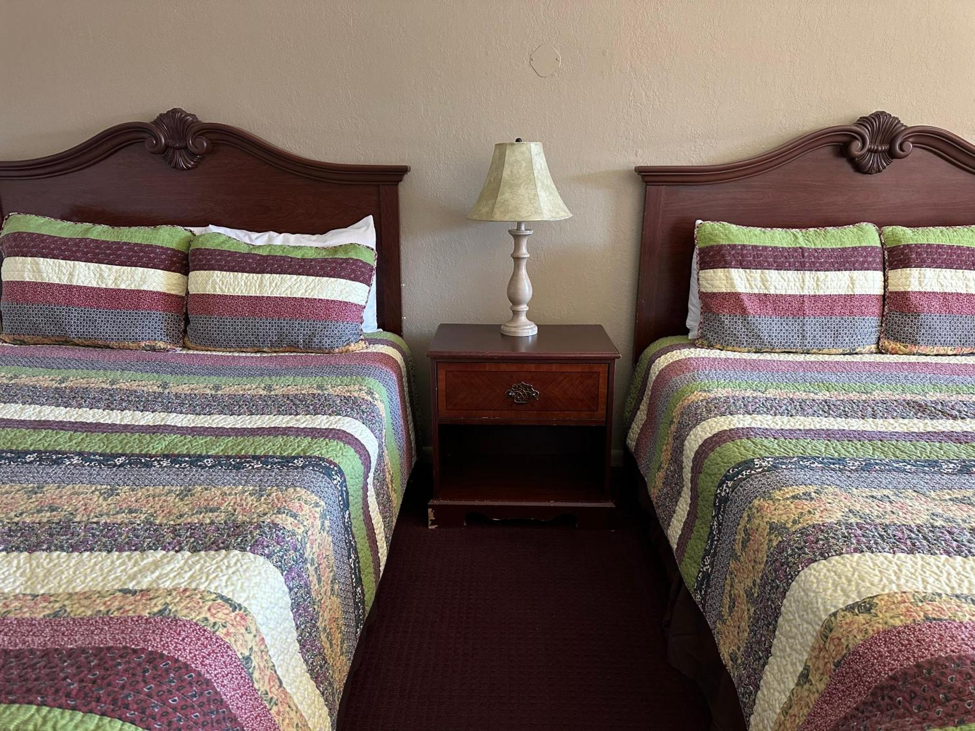 Sunset Inn And Suites 프레드릭스버그 외부 사진